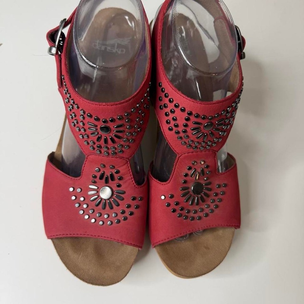 Dansko Red Studded Leather Block Heel Sandals EU 40 US 9-9.5 Boho Western